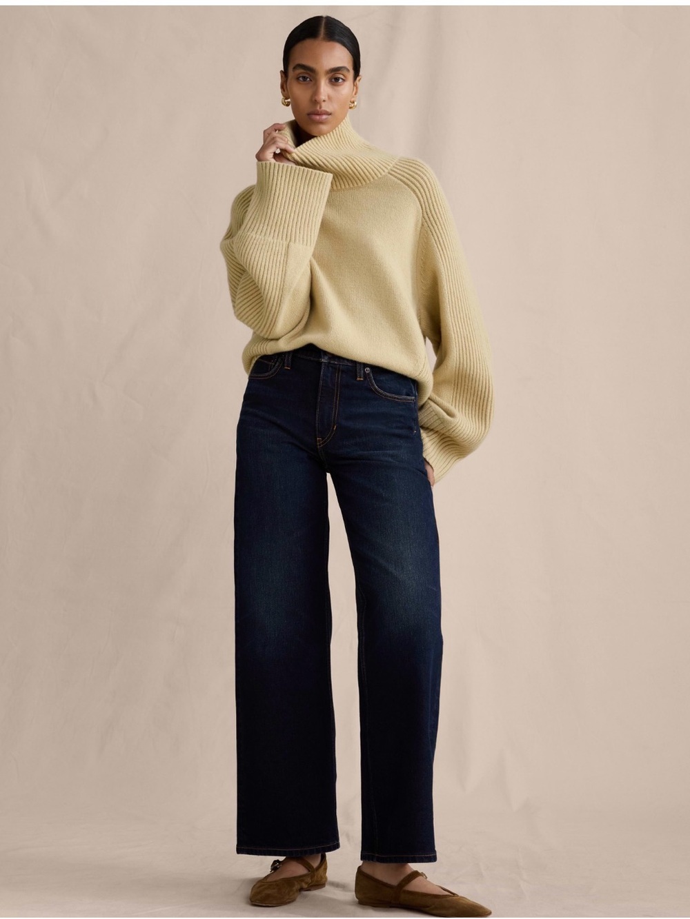 Banana Republic The Icon Classic Wide Leg Jean. Dark Wash Size 27